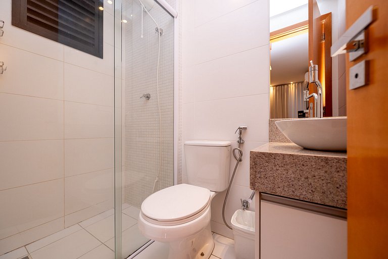 Apartamento c/ Vista | 27º Andar • Flamboyant • WiFi