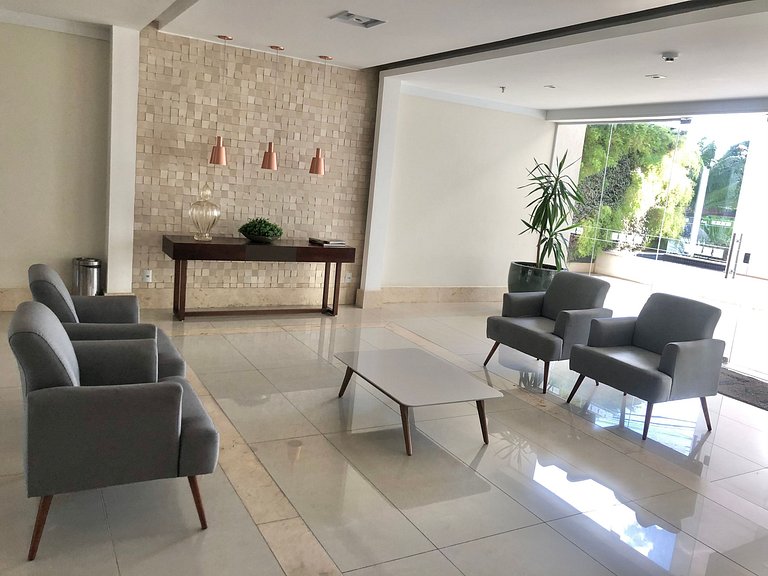 #3002- Cond. c/Piscina e Vista Encantadora @Bueno