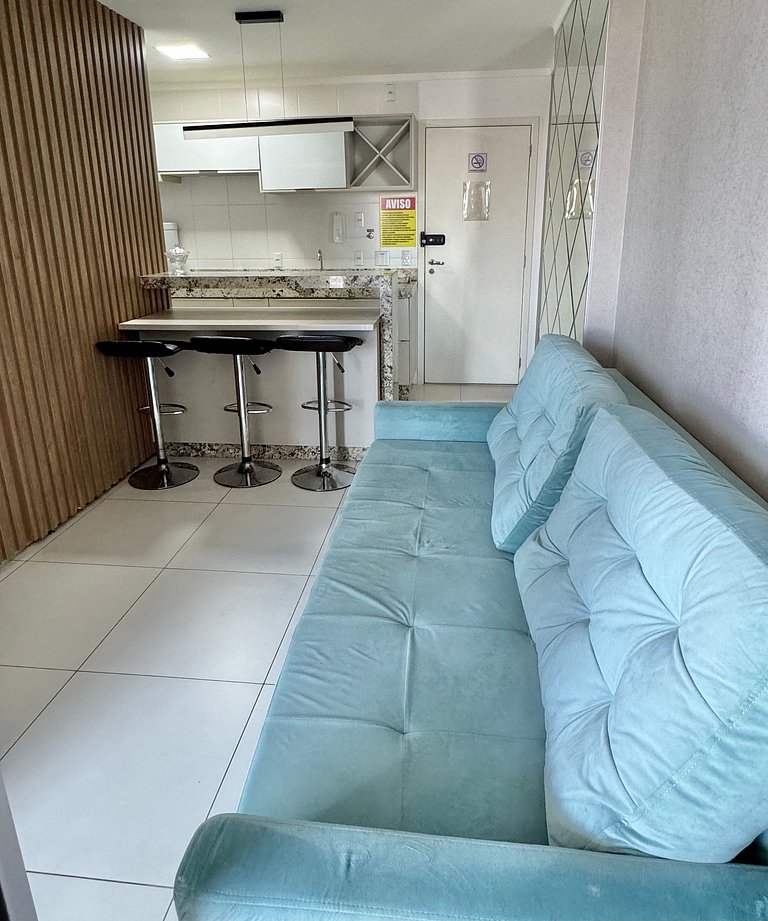 #3002- Cond. c/Piscina e Vista Encantadora @Bueno