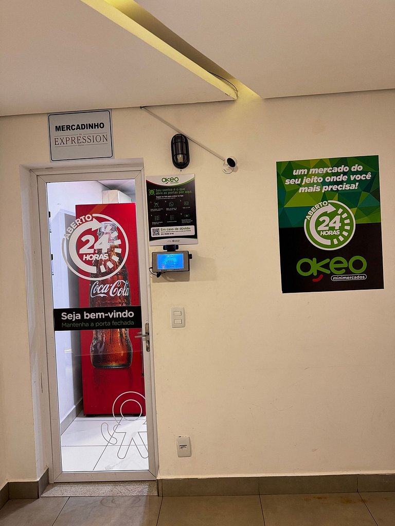 Flat impecavelmente limpo @Bueno - Perto de Tudo!