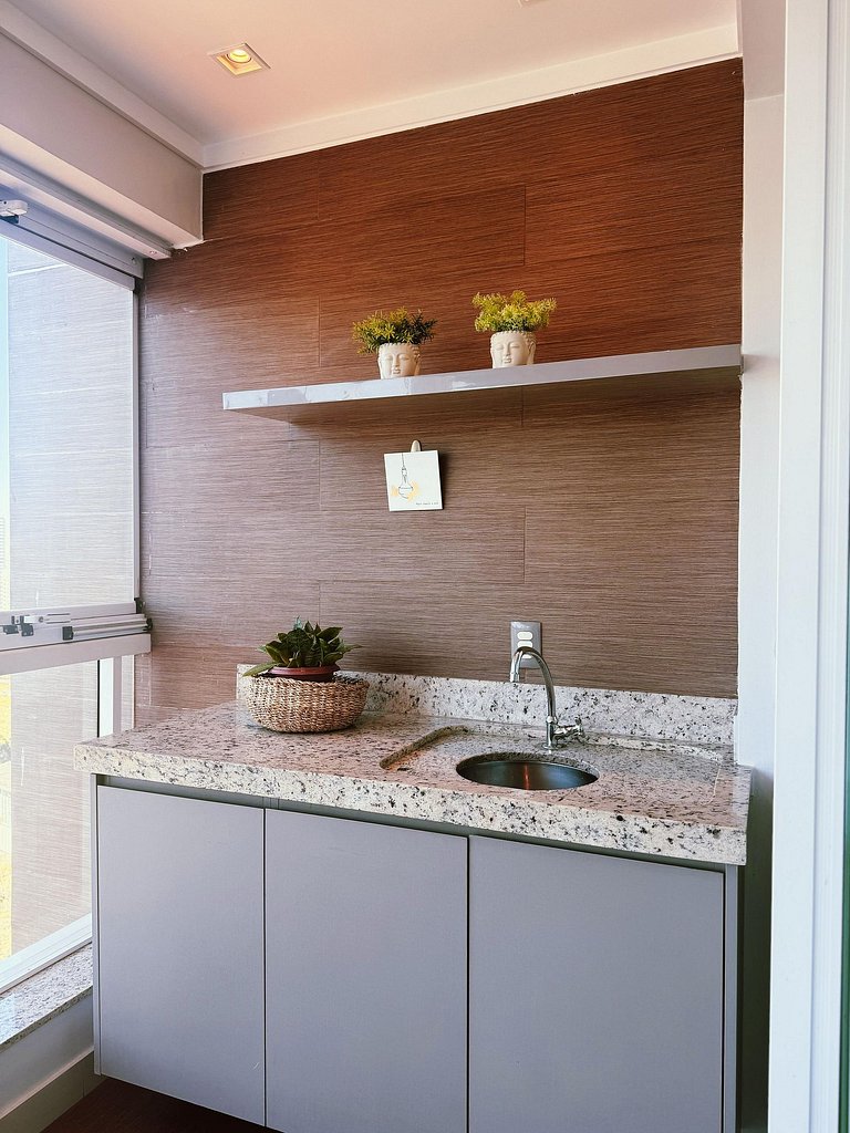 Charm and comfort with a balcony and free views #2302