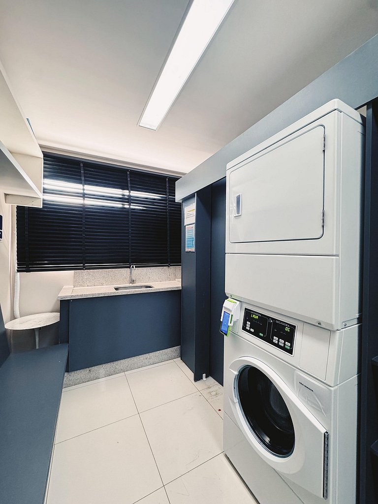 #3002- Cond. c/Piscina e Vista Encantadora @Bueno