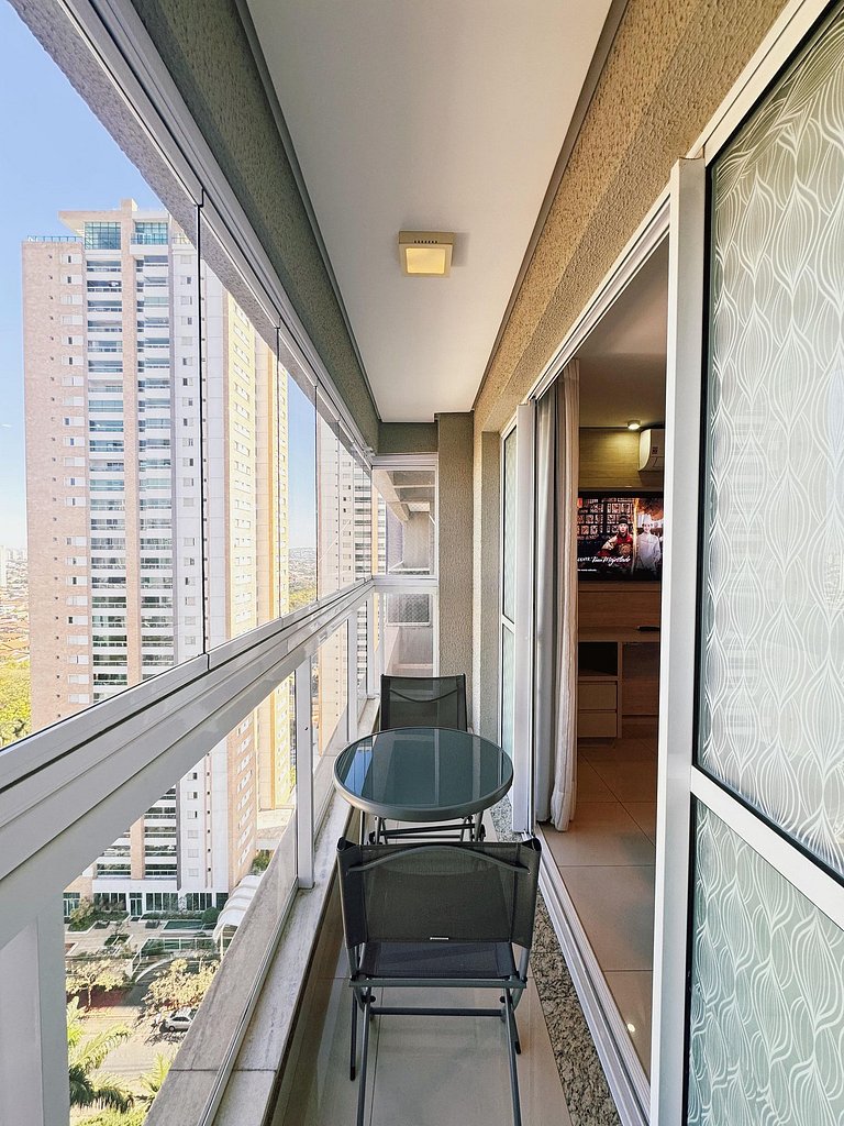 Impeccably clean flat @Bueno - Close to Everything!