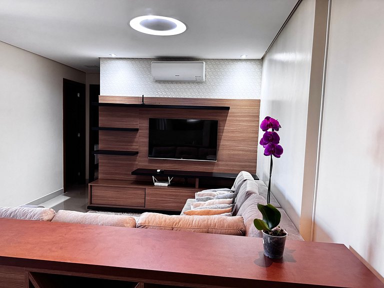 Charme, Luxo e Conforto: Apto 2Q que encanta!