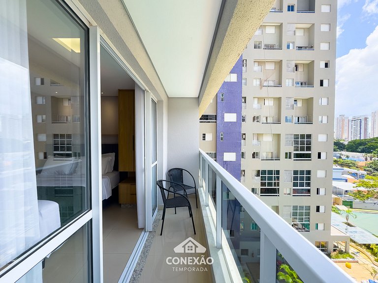 Work and Leisure: Queen Bed, Modern Design @Bueno #TH604