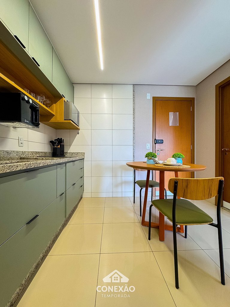 Sofisticação no Setor Bueno | Varanda e Conforto 604