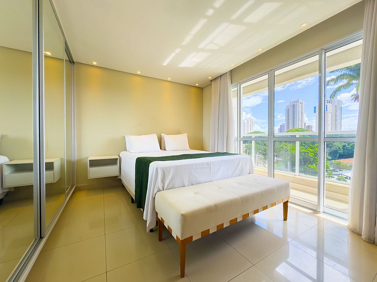 Very cozy. Condo with a view, pool, gym