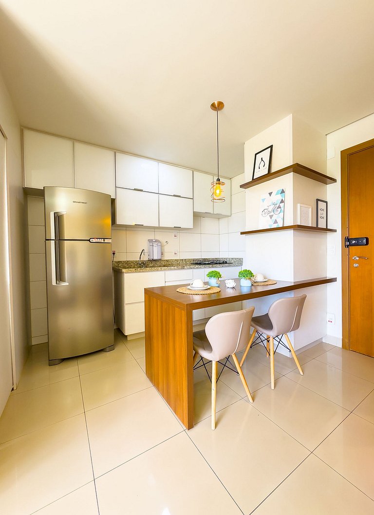 Muito aconchego. Cond. c/ Vista, piscina, academia