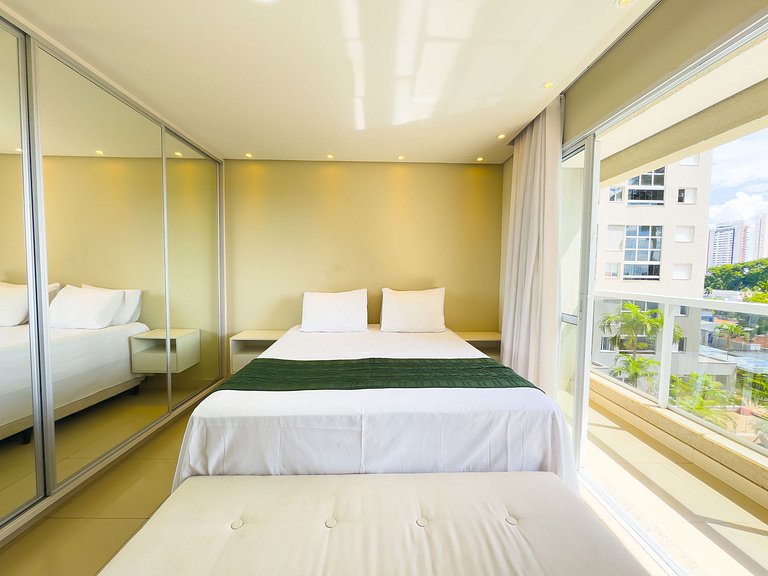 Very cozy. Condo with a view, pool, gym