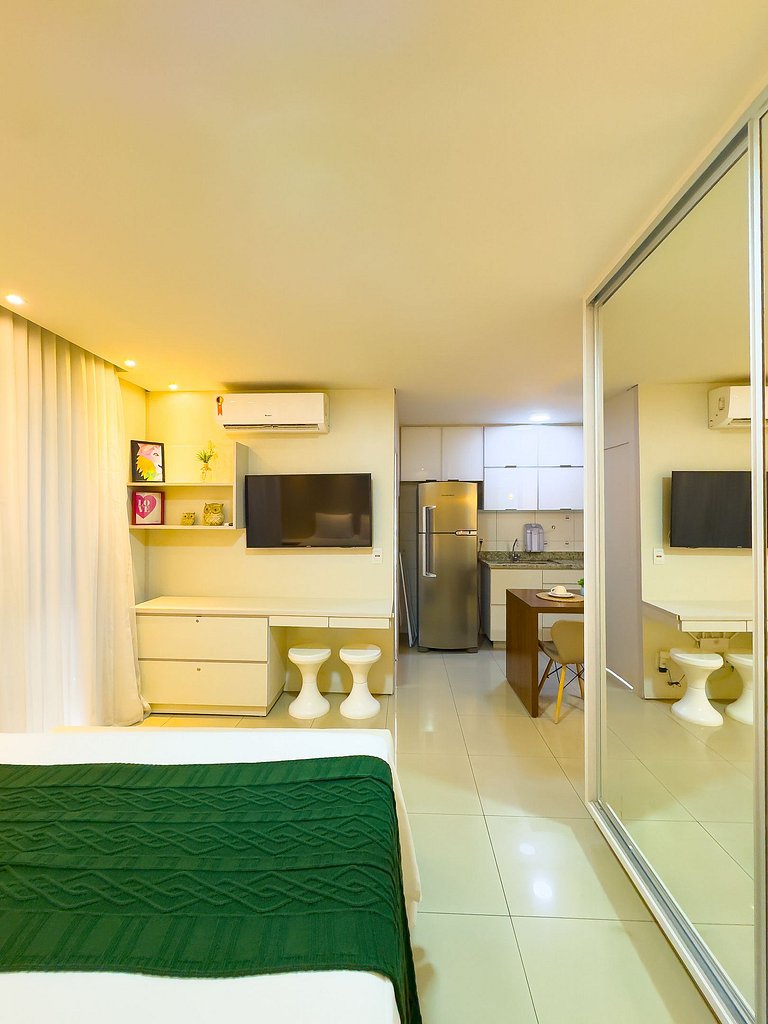 Very cozy. Condo with a view, pool, gym