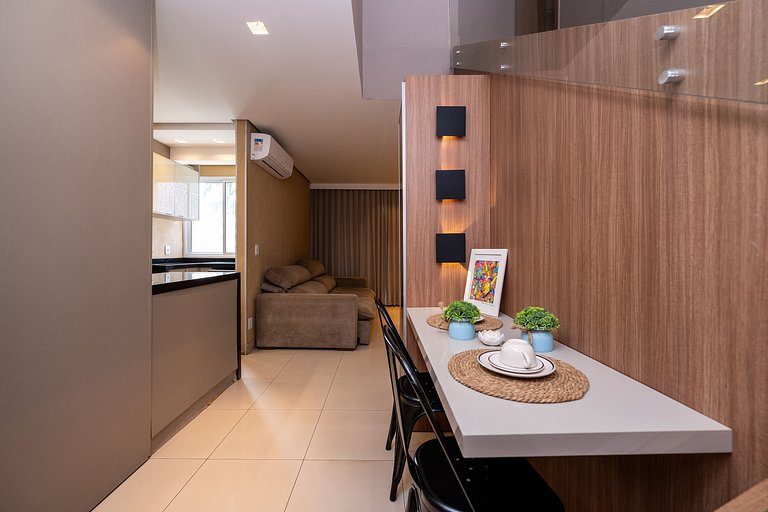 Luxurious 2-Bedroom Duplex with Gourmet Balcony #THP314