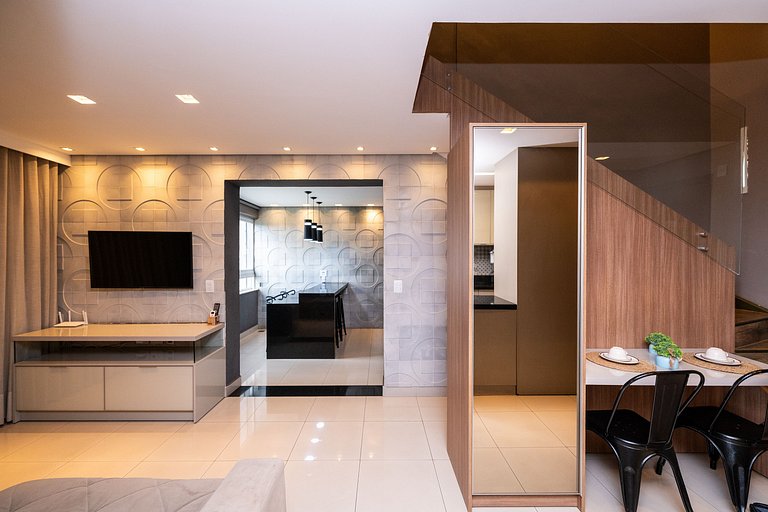 Duplex Luxuoso 2Q com Varanda Gourmet #THP314