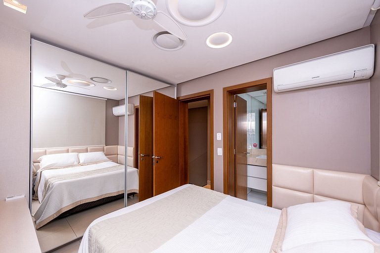 Luxurious 2-Bedroom Duplex with Gourmet Balcony #THP314