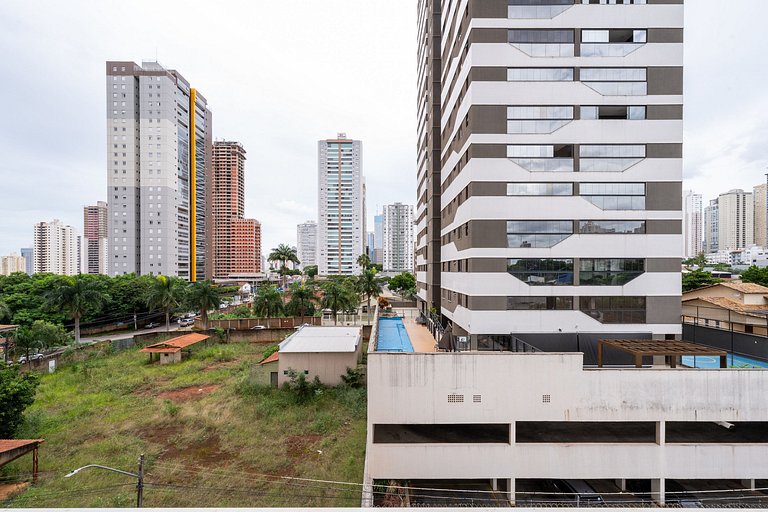 2-Bedroom Apartment with Pool and Garage | Comfort and Leisu