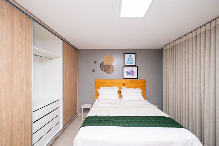 Flat in a condominium with a pool, Setor Bueno - #608