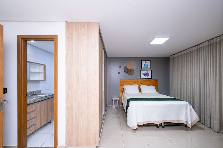 Flat in a condominium with a pool, Setor Bueno - #608