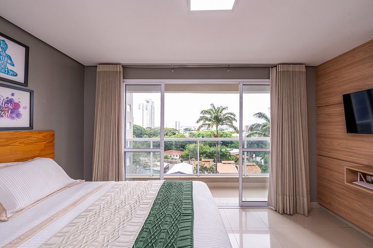 Flat em Cond. com piscina, Setor Bueno- #608