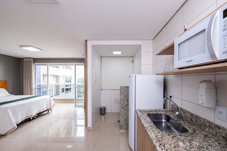 Flat em Cond. com piscina, Setor Bueno- #608