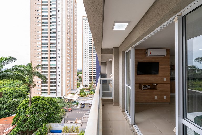 Flat in a condominium with a pool, Setor Bueno - #608