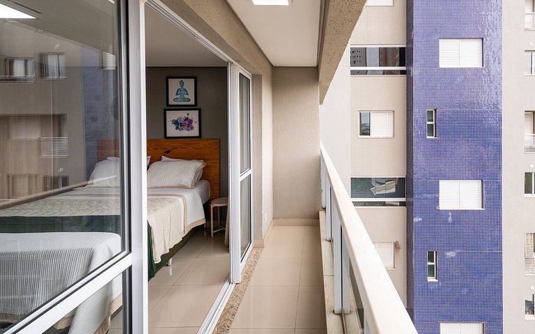 Flat in a condominium with a pool, Setor Bueno - #608