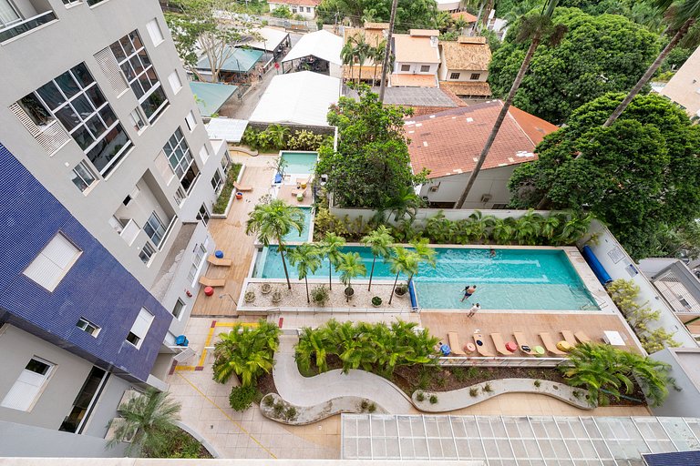 Flat in a condominium with a pool, Setor Bueno - #608