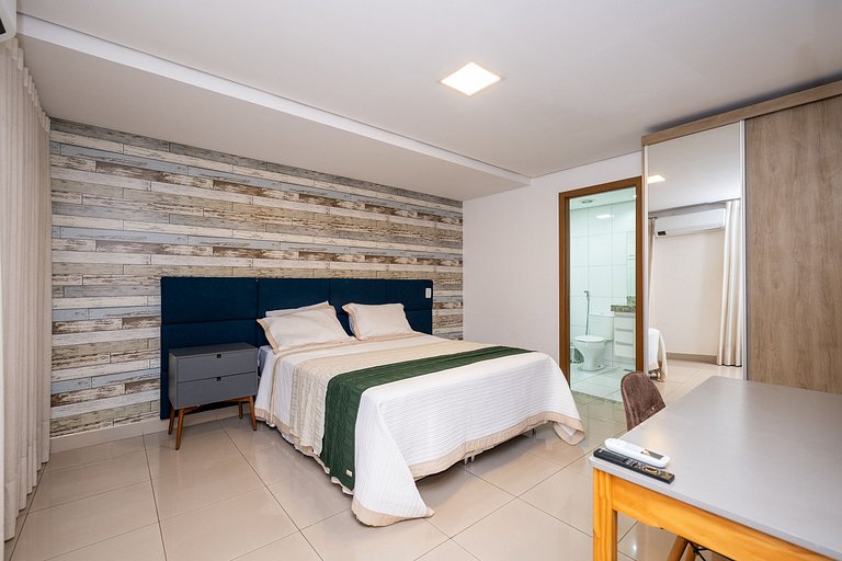 Condo with pool and breathtaking view on the 19th floor