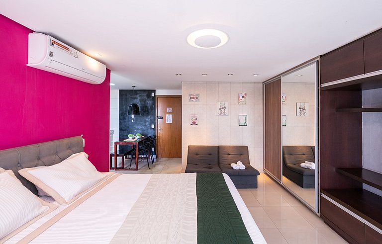 Wake up to this breathtaking view #pool #garage