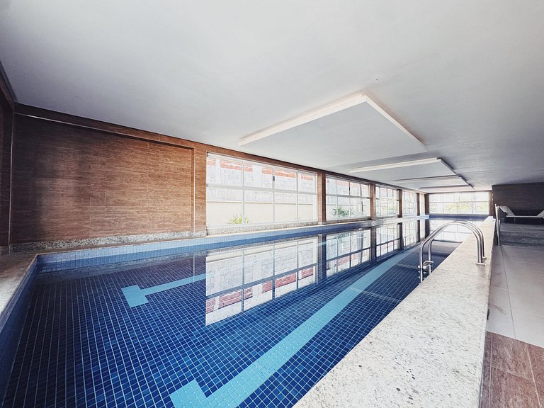 Charme e conforto com varanda e vista livre #2302