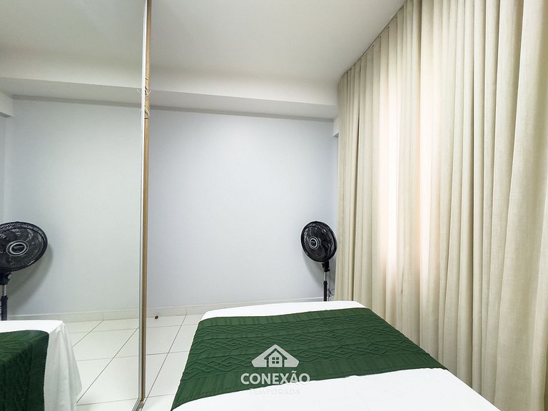 2-bedroom apartment with pool, Wi-Fi, and parking in Setor B