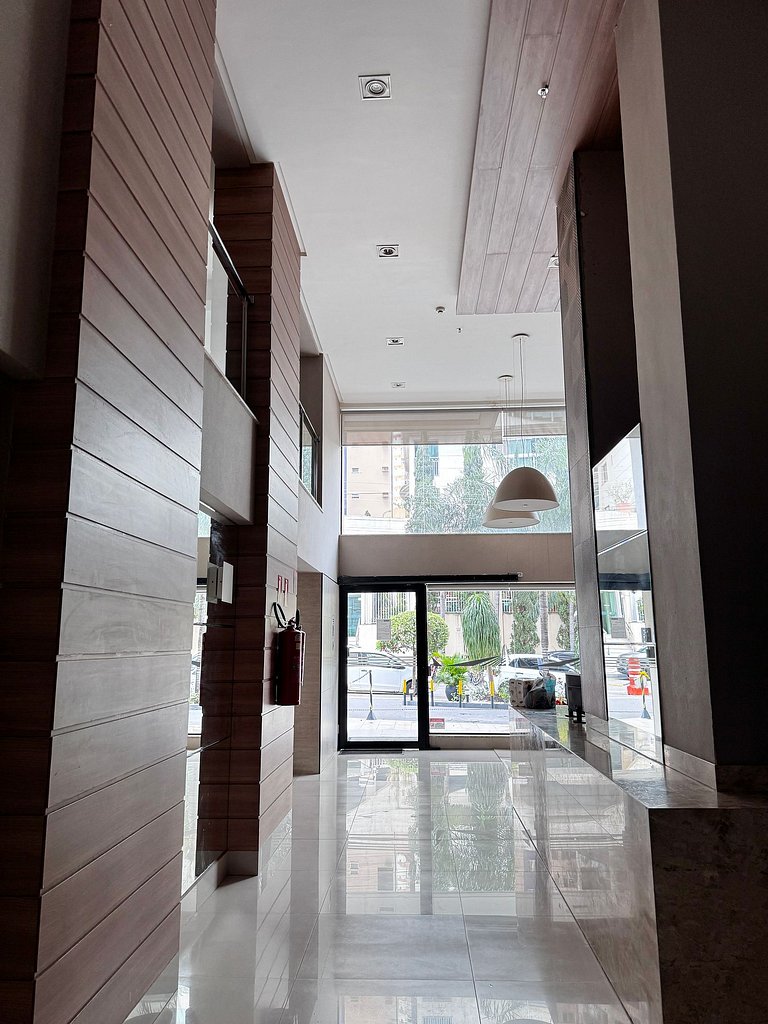 A haven with incredible views on the 27th floor - near Flamb