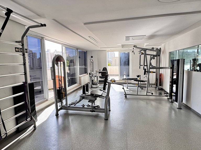 Seu lar no Setor Bueno: 2Q| Cond. c/piscina| Wi-Fi