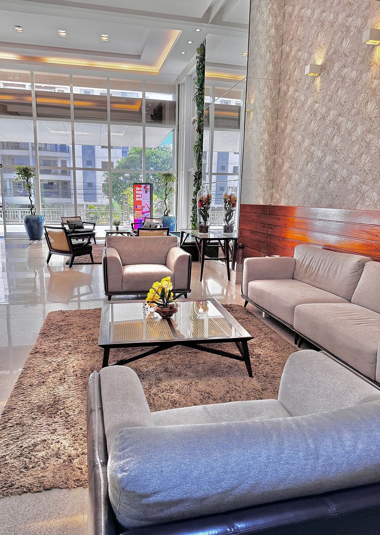 2-bedroom apartment with pool, Wi-Fi, and parking in Setor B