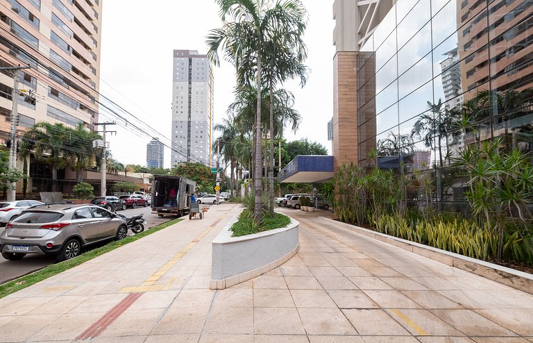 Apartamento 2Q| Amplo e Moderno com Varanda Gourmet em Cond.