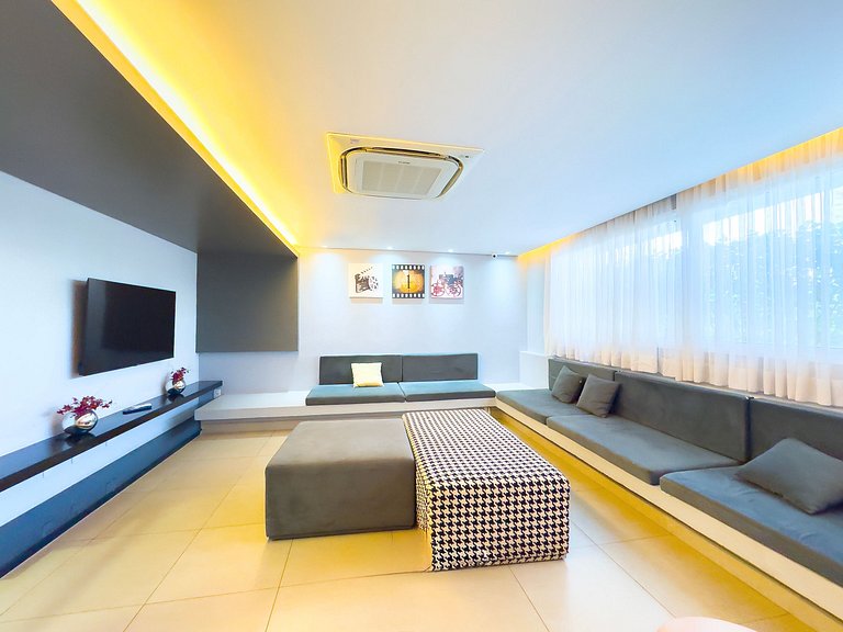Charming duplex, St. Bueno | Pool | Air conditioning | Garag