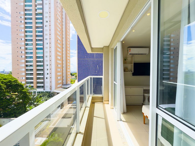 Very cozy. Condo with a view, pool, gym