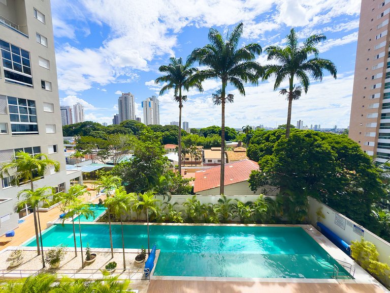 Very cozy. Condo with a view, pool, gym