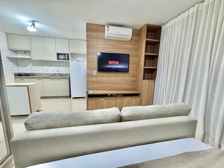 Studio in condo with pool, gym, garage #1007