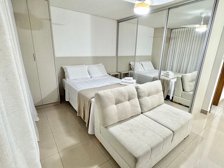 Studio in condo with pool, gym, garage #1007