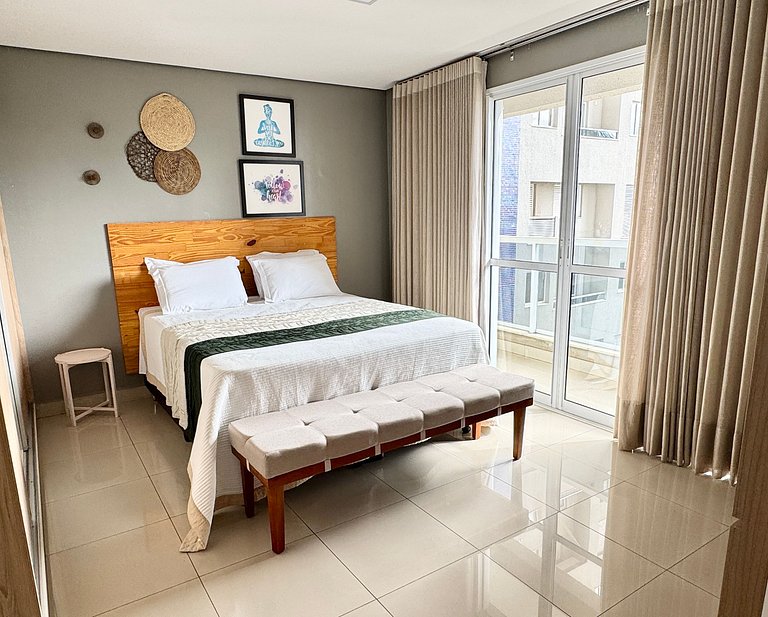 Flat in a condominium with a pool, Setor Bueno - #608