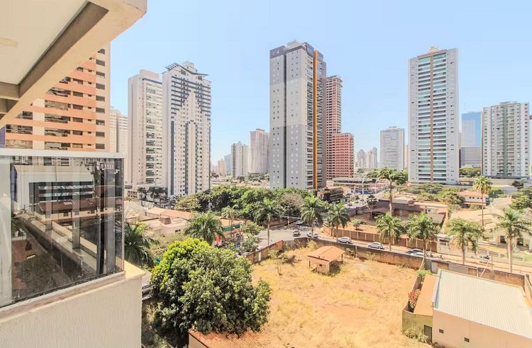 1-bedroom apartment | Condo with heated pool, gym @Bueno