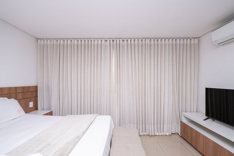 Studio moderno c/ Piscina aquecida| Wi-Fi| Garagem