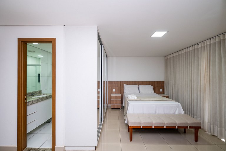 Studio moderno c/ Piscina aquecida| Wi-Fi| Garagem