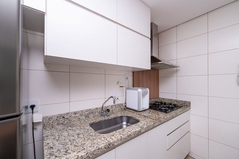 Studio moderno c/ Piscina aquecida| Wi-Fi| Garagem