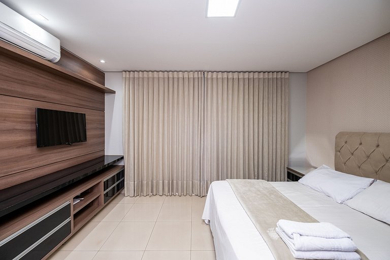 Flat em Cond. com piscina, Setor Bueno | Próx Orion #207