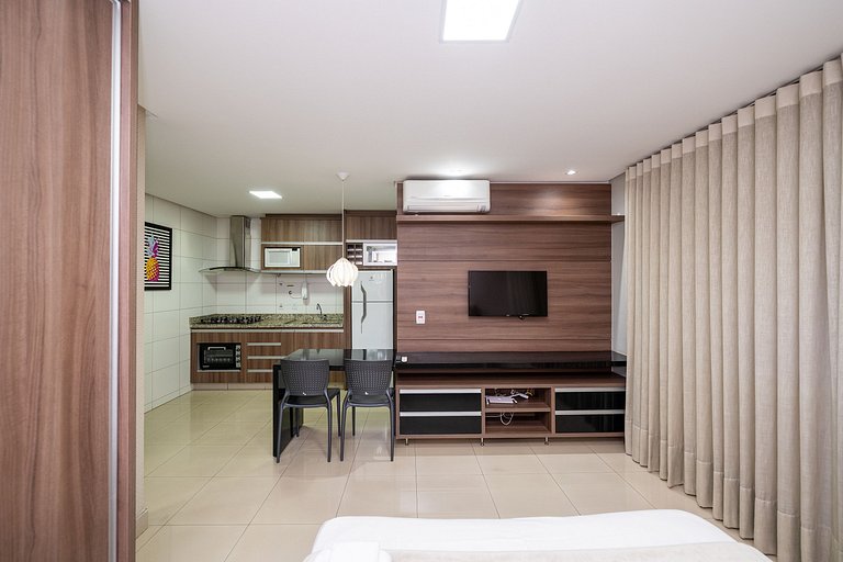 Apartment in a condominium with a pool, Setor Bueno - #207