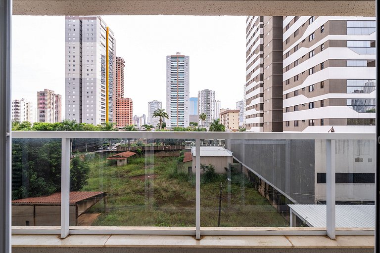 Apartment in a condominium with a pool, Setor Bueno | Near O