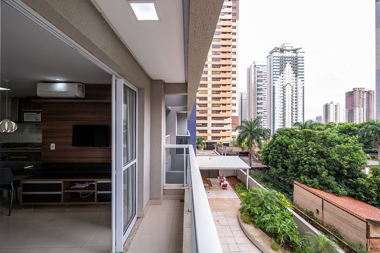 Apartment in a condominium with a pool, Setor Bueno - #207