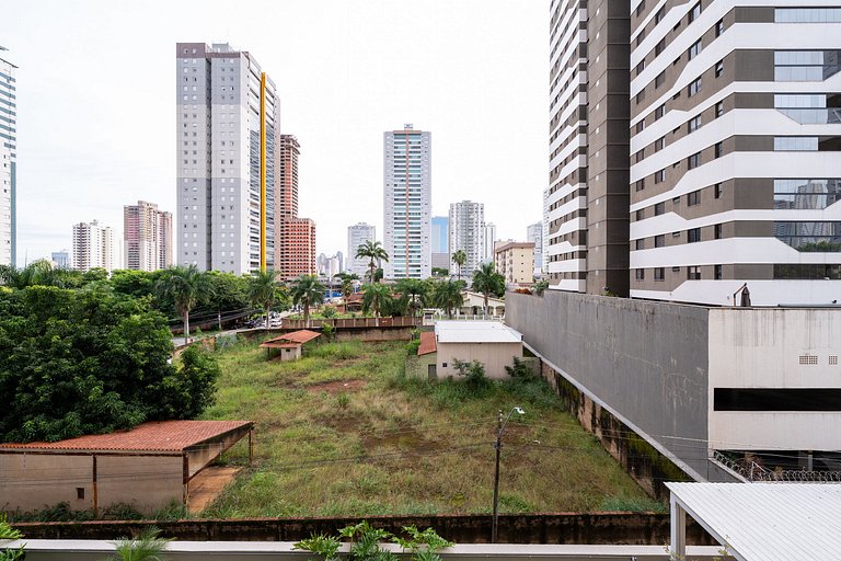 Flat em Cond. com piscina, Setor Bueno | Próx Orion #207