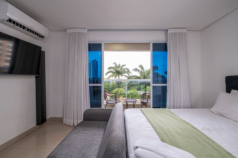 Furnished flat with balcony, Setor Bueno #606