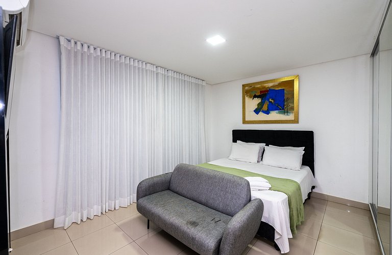 Furnished flat with balcony, Setor Bueno #606